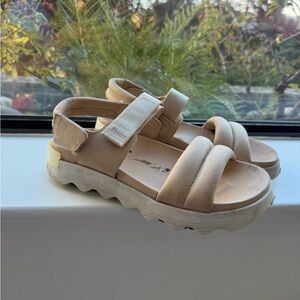 Sorel Viibe Sandal Nova Beige Sand Natural Hike Lounge Velcro Sandal